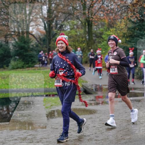 07.12.2025 - St. Pauli X-Mass-Run No. 15 Michael Burmester http://msf.ph/oto/9407291 07.12.2025 11:24:35 Laufen 2008, 733 meine-sportfotos.de