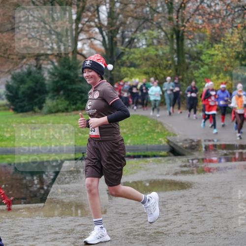 07.12.2025 - St. Pauli X-Mass-Run No. 15 Michael Burmester http://msf.ph/oto/9407301 07.12.2025 11:24:36 Laufen 155 meine-sportfotos.de
