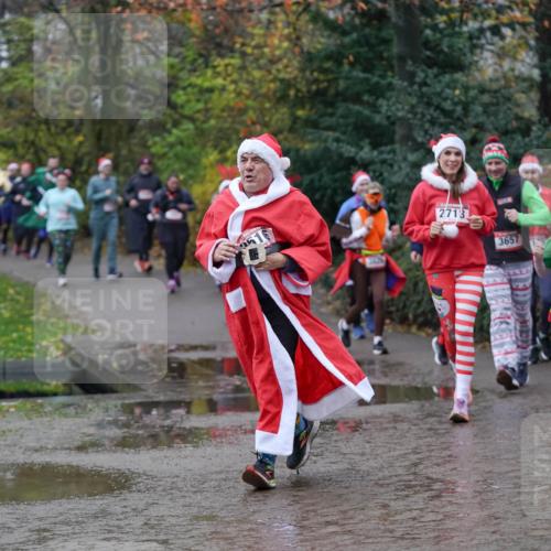 07.12.2025 - St. Pauli X-Mass-Run No. 15 Michael Burmester http://msf.ph/oto/9407307 07.12.2025 11:24:37 Laufen 516, 2713, 3657, 2717 meine-sportfotos.de