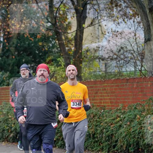 07.12.2025 - St. Pauli X-Mass-Run No. 15 Michael Burmester http://msf.ph/oto/9407318 07.12.2025 09:41:27 Laufen 4, 5, 3345 meine-sportfotos.de