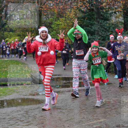07.12.2025 - St. Pauli X-Mass-Run No. 15 Michael Burmester http://msf.ph/oto/9407319 07.12.2025 11:24:39 Laufen 2718, 3657, 2717, 131, 125, 201 meine-sportfotos.de
