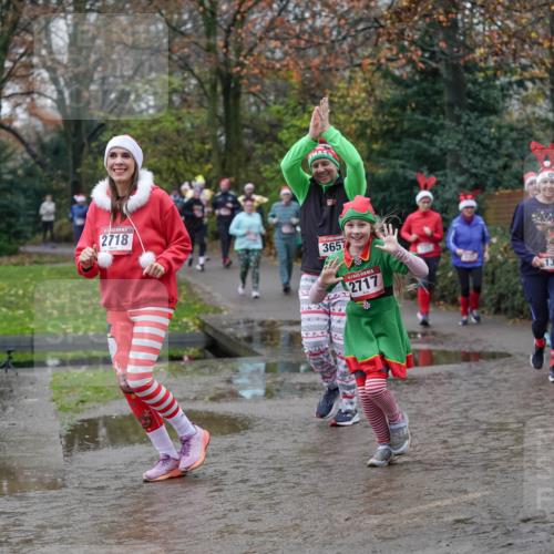 07.12.2025 - St. Pauli X-Mass-Run No. 15 Michael Burmester http://msf.ph/oto/9407329 07.12.2025 11:24:40 Laufen 2718, 3657, 2717, 125, 131, 3620 meine-sportfotos.de