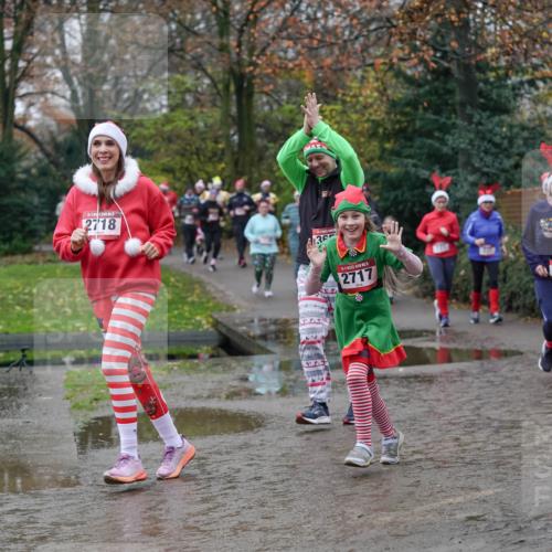 07.12.2025 - St. Pauli X-Mass-Run No. 15 Michael Burmester http://msf.ph/oto/9407331 07.12.2025 11:24:40 Laufen 2718, 30, 2717, 125, 131, 3620 meine-sportfotos.de
