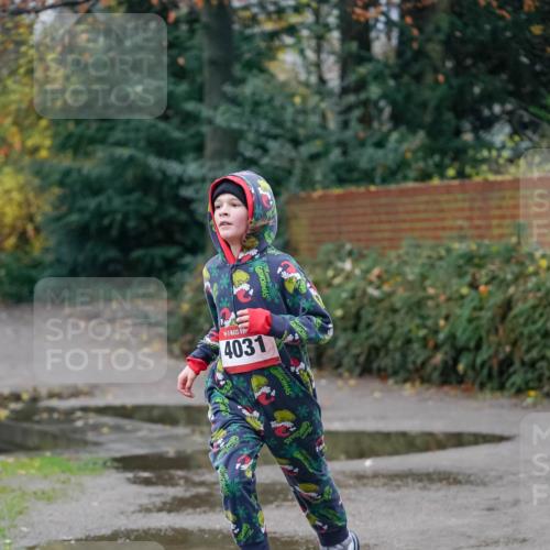 07.12.2025 - St. Pauli X-Mass-Run No. 15 Michael Burmester http://msf.ph/oto/9407336 07.12.2025 09:41:31 Laufen 4031 meine-sportfotos.de