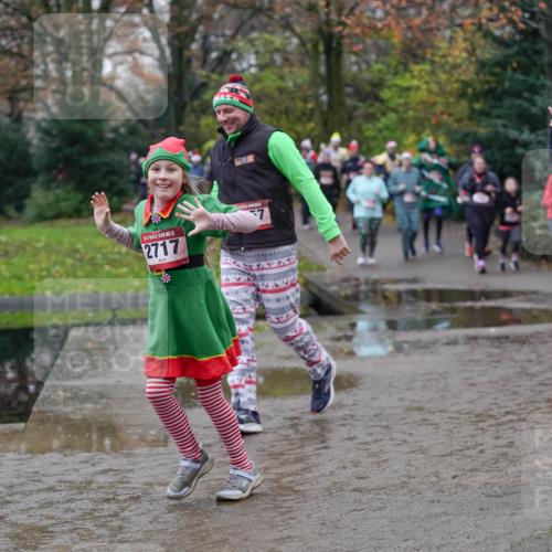 07.12.2025 - St. Pauli X-Mass-Run No. 15 Michael Burmester http://msf.ph/oto/9407339 07.12.2025 11:24:41 Laufen 15, 2717, 7, 131 meine-sportfotos.de