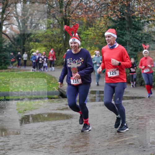 07.12.2025 - St. Pauli X-Mass-Run No. 15 Michael Burmester http://msf.ph/oto/9407356 07.12.2025 11:24:42 Laufen 125, 121, 131, 3620 meine-sportfotos.de