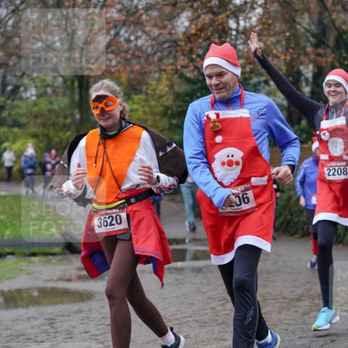 07.12.2025 - St. Pauli X-Mass-Run No. 15 Michael Burmester http://msf.ph/oto/9407380 07.12.2025 11:24:44 Laufen 5, 3620, 10, 5, 06, 2208 meine-sportfotos.de