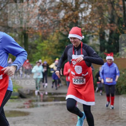 07.12.2025 - St. Pauli X-Mass-Run No. 15 Michael Burmester http://msf.ph/oto/9407383 07.12.2025 11:24:44 Laufen 15, 2206, 2208 meine-sportfotos.de