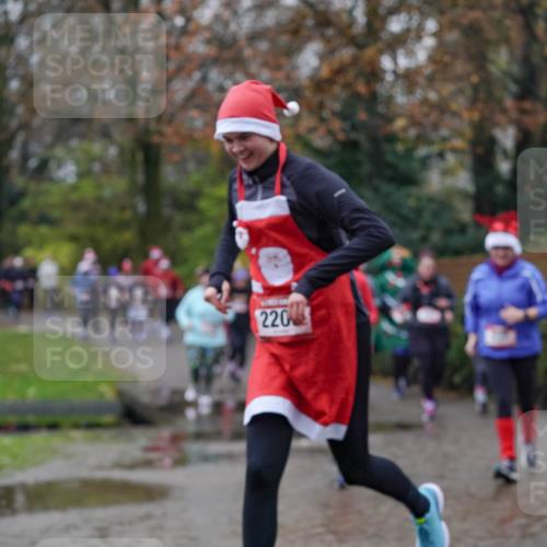 07.12.2025 - St. Pauli X-Mass-Run No. 15 Michael Burmester http://msf.ph/oto/9407389 07.12.2025 11:24:44 Laufen 220 meine-sportfotos.de