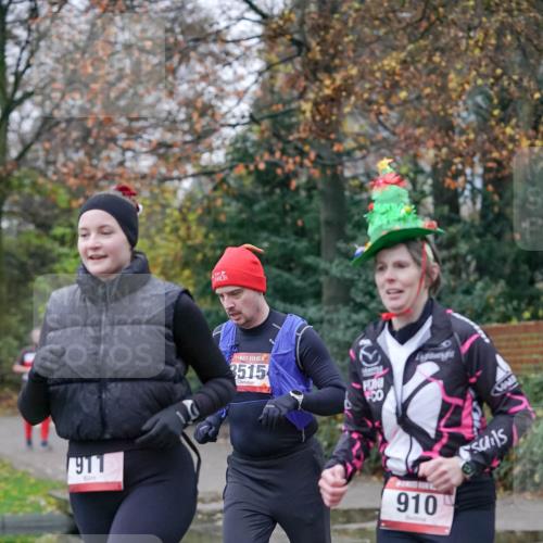 07.12.2025 - St. Pauli X-Mass-Run No. 15 Michael Burmester http://msf.ph/oto/9407399 07.12.2025 09:41:44 Laufen 917, 6, 3515, 910 meine-sportfotos.de