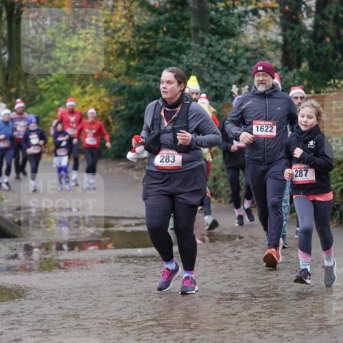 07.12.2025 - St. Pauli X-Mass-Run No. 15 Michael Burmester http://msf.ph/oto/9407422 07.12.2025 11:24:48 Laufen 1238, 283, 1622, 287, 3489 meine-sportfotos.de