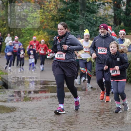 07.12.2025 - St. Pauli X-Mass-Run No. 15 Michael Burmester http://msf.ph/oto/9407429 07.12.2025 11:24:48 Laufen 1238, 2935, 1622, 283, 287, 3489 meine-sportfotos.de