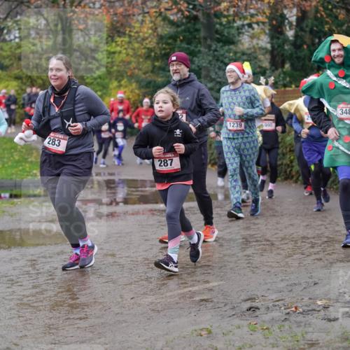 07.12.2025 - St. Pauli X-Mass-Run No. 15 Michael Burmester http://msf.ph/oto/9407440 07.12.2025 11:24:49 Laufen 283, 1238, 287, 1239, 066, 3489 meine-sportfotos.de