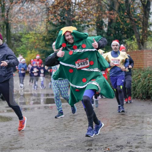 07.12.2025 - St. Pauli X-Mass-Run No. 15 Michael Burmester http://msf.ph/oto/9407449 07.12.2025 11:24:50 Laufen 1622, 15, 3489, 2941 meine-sportfotos.de