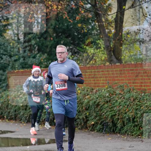07.12.2025 - St. Pauli X-Mass-Run No. 15 Michael Burmester http://msf.ph/oto/9407466 07.12.2025 09:41:53 Laufen 3308 meine-sportfotos.de