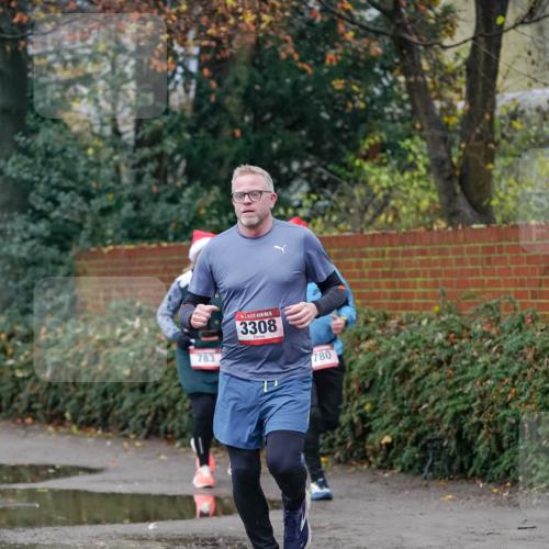 07.12.2025 - St. Pauli X-Mass-Run No. 15 Michael Burmester http://msf.ph/oto/9407472 07.12.2025 09:41:53 Laufen 783, 5, 3308, 780 meine-sportfotos.de