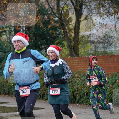 07.12.2025 - St. Pauli X-Mass-Run No. 15 Michael Burmester http://msf.ph/oto/9407499 07.12.2025 09:41:56 Laufen 780, 5, 783, 4030 meine-sportfotos.de