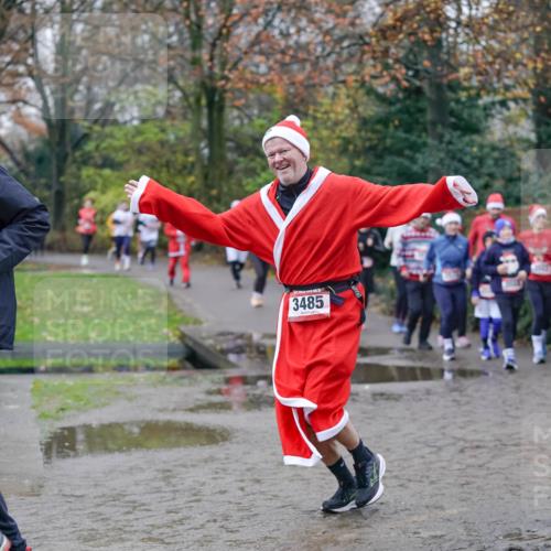 07.12.2025 - St. Pauli X-Mass-Run No. 15 Michael Burmester http://msf.ph/oto/9407509 07.12.2025 11:24:54 Laufen 987, 3485 meine-sportfotos.de