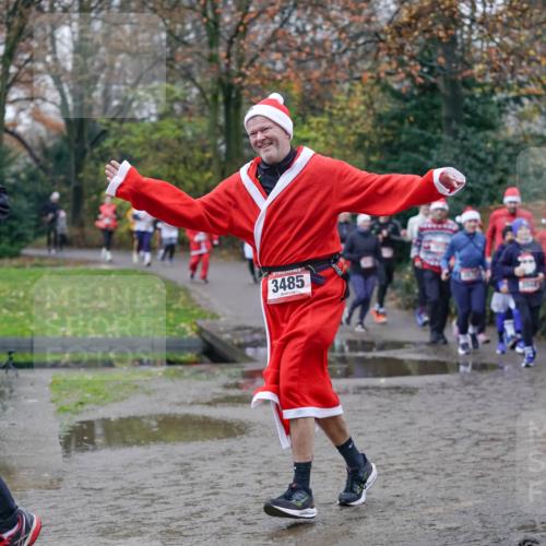 07.12.2025 - St. Pauli X-Mass-Run No. 15 Michael Burmester http://msf.ph/oto/9407512 07.12.2025 11:24:54 Laufen 87, 3485 meine-sportfotos.de