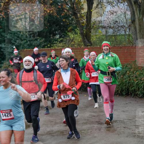 07.12.2025 - St. Pauli X-Mass-Run No. 15 Michael Burmester http://msf.ph/oto/9407543 07.12.2025 09:42:03 Laufen 15, 1425, 3580, 72, 975, 3629, 1360 meine-sportfotos.de