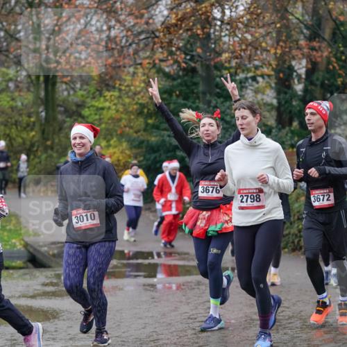 07.12.2025 - St. Pauli X-Mass-Run No. 15 Michael Burmester http://msf.ph/oto/9407575 07.12.2025 11:25:01 Laufen 15, 3914, 3010, 3676, 2798, 5, 3672 meine-sportfotos.de