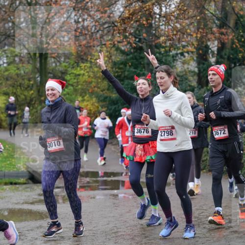 07.12.2025 - St. Pauli X-Mass-Run No. 15 Michael Burmester http://msf.ph/oto/9407578 07.12.2025 11:25:01 Laufen 3914, 3010, 3676, 2798, 210, 3672 meine-sportfotos.de