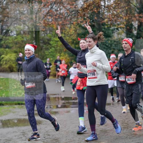 07.12.2025 - St. Pauli X-Mass-Run No. 15 Michael Burmester http://msf.ph/oto/9407583 07.12.2025 11:25:01 Laufen 3914, 30, 2798, 2928, 3210, 3672, 50 meine-sportfotos.de