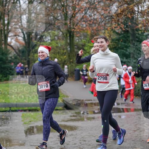 07.12.2025 - St. Pauli X-Mass-Run No. 15 Michael Burmester http://msf.ph/oto/9407592 07.12.2025 11:25:01 Laufen 3914, 3010, 15, 2798, 3672, 2928 meine-sportfotos.de