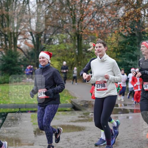 07.12.2025 - St. Pauli X-Mass-Run No. 15 Michael Burmester http://msf.ph/oto/9407595 07.12.2025 11:25:01 Laufen 6914, 15, 30, 15, 2798, 0, 2928, 3672, 10 meine-sportfotos.de
