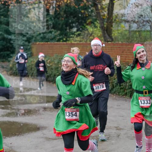 07.12.2025 - St. Pauli X-Mass-Run No. 15 Michael Burmester http://msf.ph/oto/9407600 07.12.2025 09:42:07 Laufen 15, 1354, 3878, 15, 1333 meine-sportfotos.de