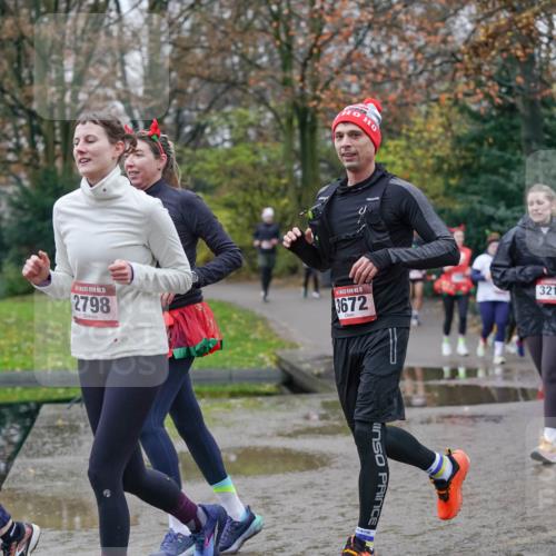 07.12.2025 - St. Pauli X-Mass-Run No. 15 Michael Burmester http://msf.ph/oto/9407601 07.12.2025 11:25:02 Laufen 3010, 15, 2798, 15, 3672, 3210, 2928 meine-sportfotos.de