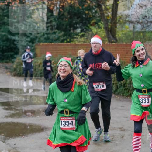 07.12.2025 - St. Pauli X-Mass-Run No. 15 Michael Burmester http://msf.ph/oto/9407603 07.12.2025 09:42:07 Laufen 15, 1354, 3878, 15, 333 meine-sportfotos.de