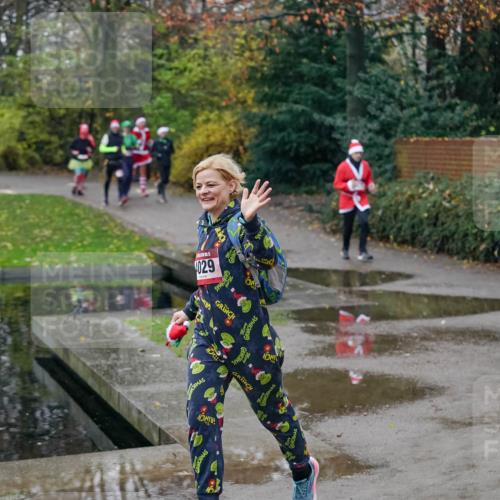 07.12.2025 - St. Pauli X-Mass-Run No. 15 Michael Burmester http://msf.ph/oto/9407629 07.12.2025 09:42:10 Laufen 029 meine-sportfotos.de