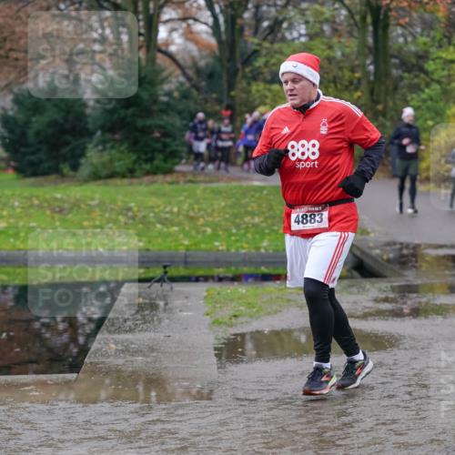 07.12.2025 - St. Pauli X-Mass-Run No. 15 Michael Burmester http://msf.ph/oto/9407630 07.12.2025 11:25:05 Laufen 888, 15, 4883 meine-sportfotos.de