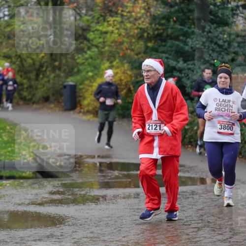 07.12.2025 - St. Pauli X-Mass-Run No. 15 Michael Burmester http://msf.ph/oto/9407642 07.12.2025 11:25:06 Laufen 15, 2121, 2025, 5, 3798, 3800 meine-sportfotos.de