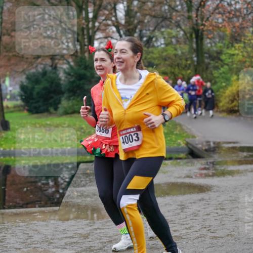 07.12.2025 - St. Pauli X-Mass-Run No. 15 Michael Burmester http://msf.ph/oto/9407687 07.12.2025 11:25:10 Laufen 3086, 4003 meine-sportfotos.de