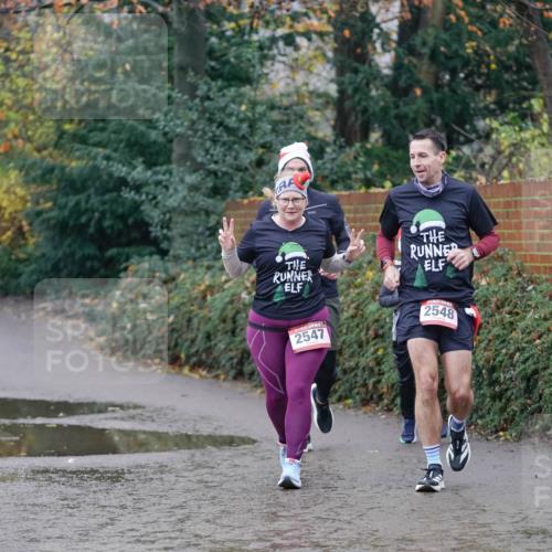 07.12.2025 - St. Pauli X-Mass-Run No. 15 Michael Burmester http://msf.ph/oto/9407693 07.12.2025 11:25:11 Laufen 2547, 2548 meine-sportfotos.de