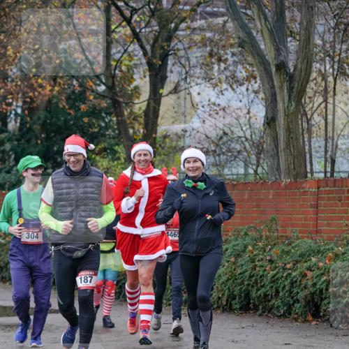 07.12.2025 - St. Pauli X-Mass-Run No. 15 Michael Burmester http://msf.ph/oto/9407698 07.12.2025 09:42:20 Laufen 304, 187, 1465 meine-sportfotos.de