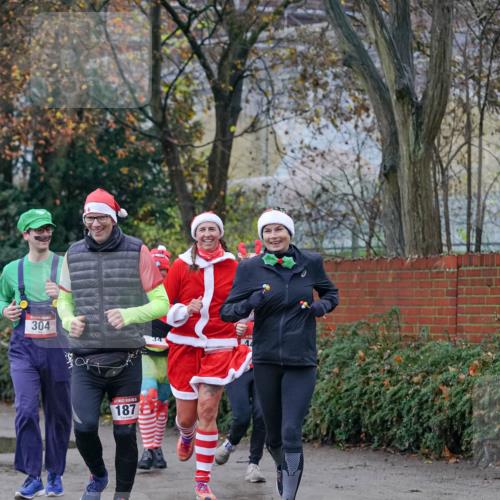 07.12.2025 - St. Pauli X-Mass-Run No. 15 Michael Burmester http://msf.ph/oto/9407701 07.12.2025 09:42:20 Laufen 304, 187 meine-sportfotos.de