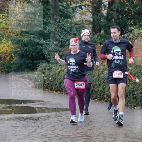 07.12.2025 - St. Pauli X-Mass-Run No. 15 Michael Burmester http://msf.ph/oto/9407702 07.12.2025 11:25:11 Laufen 2547, 2548 meine-sportfotos.de