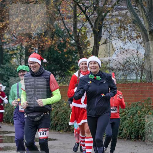 07.12.2025 - St. Pauli X-Mass-Run No. 15 Michael Burmester http://msf.ph/oto/9407710 07.12.2025 09:42:21 Laufen 187, 465 meine-sportfotos.de