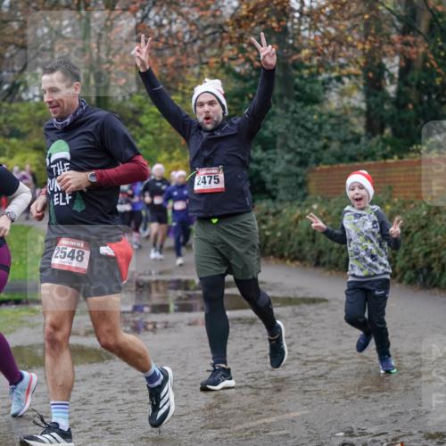 07.12.2025 - St. Pauli X-Mass-Run No. 15 Michael Burmester http://msf.ph/oto/9407735 07.12.2025 11:25:14 Laufen 2475, 2547, 15, 2548 meine-sportfotos.de