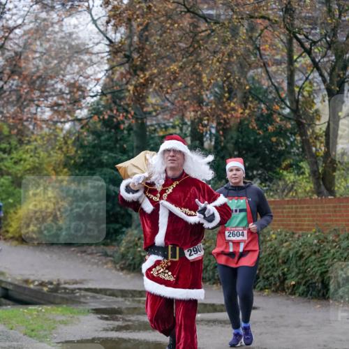 07.12.2025 - St. Pauli X-Mass-Run No. 15 Michael Burmester http://msf.ph/oto/9407746 07.12.2025 09:42:26 Laufen 290, 2604 meine-sportfotos.de