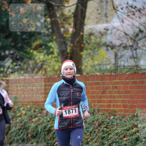 07.12.2025 - St. Pauli X-Mass-Run No. 15 Michael Burmester http://msf.ph/oto/9407776 07.12.2025 09:42:34 Laufen 15, 1871 meine-sportfotos.de