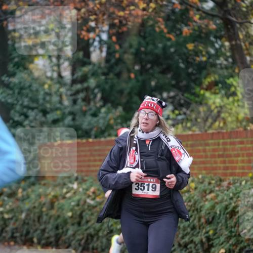 07.12.2025 - St. Pauli X-Mass-Run No. 15 Michael Burmester http://msf.ph/oto/9407782 07.12.2025 09:42:37 Laufen 15, 3519, 910 meine-sportfotos.de