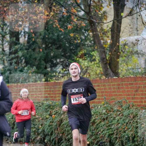 07.12.2025 - St. Pauli X-Mass-Run No. 15 Michael Burmester http://msf.ph/oto/9407791 07.12.2025 09:42:39 Laufen 2378, 1887, 15, 1529 meine-sportfotos.de