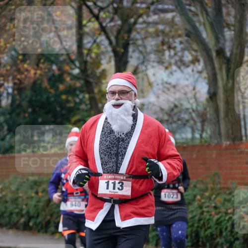 07.12.2025 - St. Pauli X-Mass-Run No. 15 Michael Burmester http://msf.ph/oto/9407875 07.12.2025 09:42:50 Laufen 940, 15, 113, 1023 meine-sportfotos.de