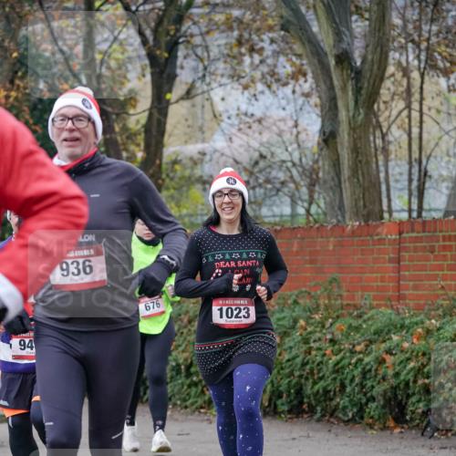 07.12.2025 - St. Pauli X-Mass-Run No. 15 Michael Burmester http://msf.ph/oto/9407881 07.12.2025 09:42:51 Laufen 94, 936, 144, 676, 15, 1023 meine-sportfotos.de
