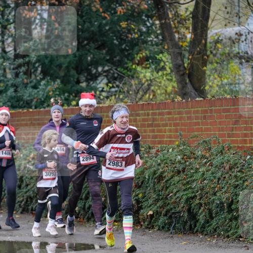 07.12.2025 - St. Pauli X-Mass-Run No. 15 Michael Burmester http://msf.ph/oto/9407922 07.12.2025 09:42:55 Laufen 1486, 484, 3093, 2894, 2983 meine-sportfotos.de