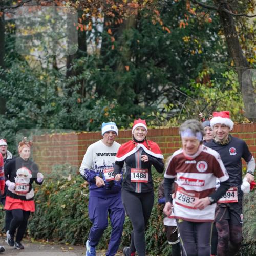 07.12.2025 - St. Pauli X-Mass-Run No. 15 Michael Burmester http://msf.ph/oto/9407935 07.12.2025 09:42:56 Laufen 543, 98, 1486, 2983, 694 meine-sportfotos.de